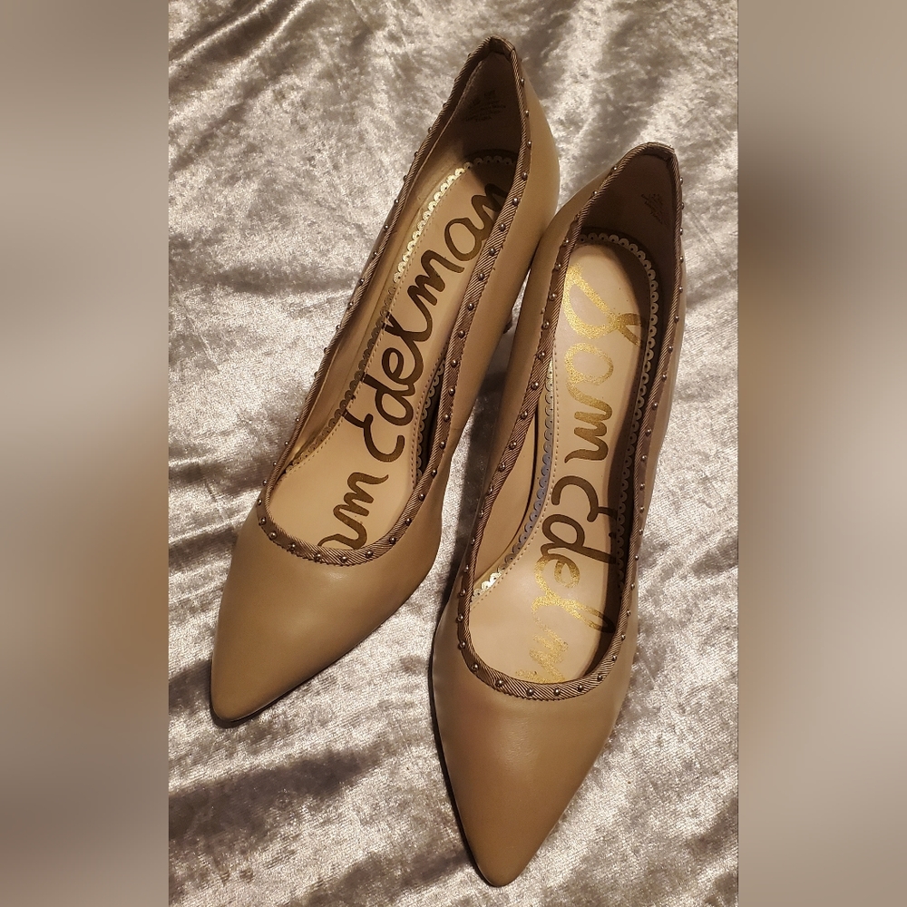 Sam Edelman pumps heels nude studs 8.5